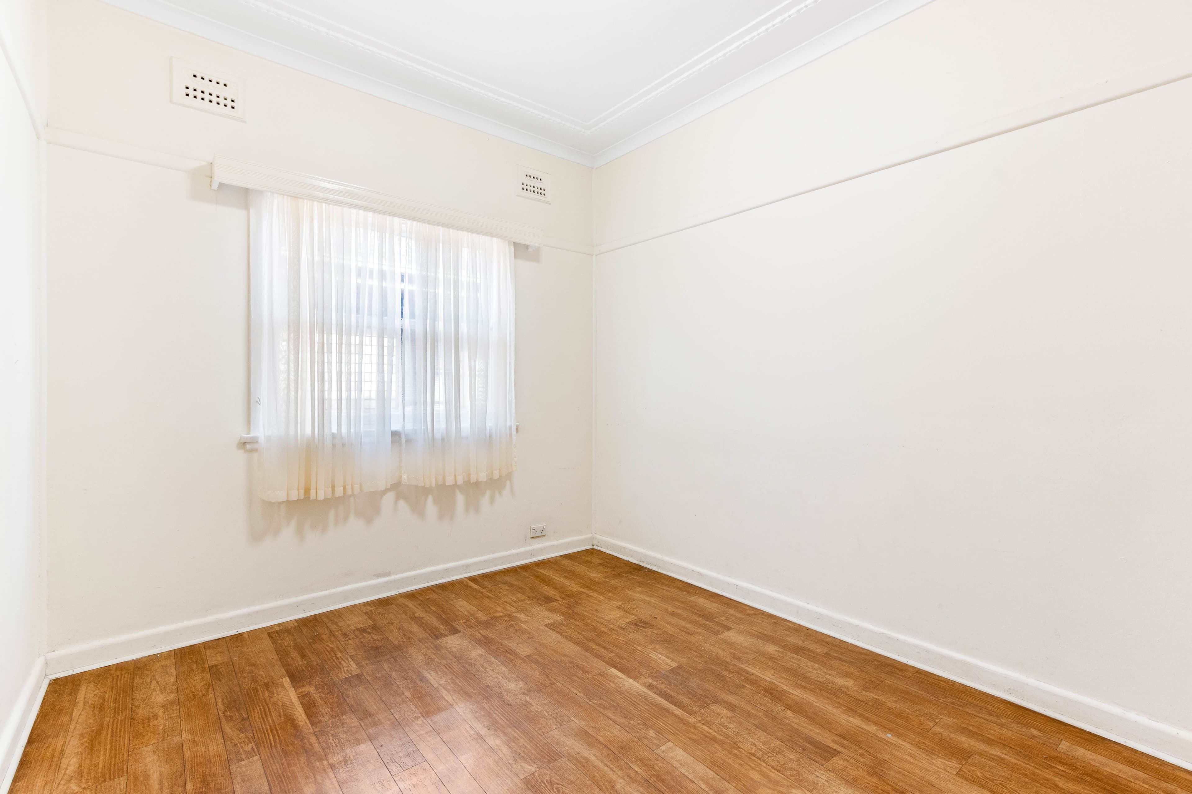 6 Barnards Avenue, Hurstville NSW 2220, Hurstville - Thumbnail 5