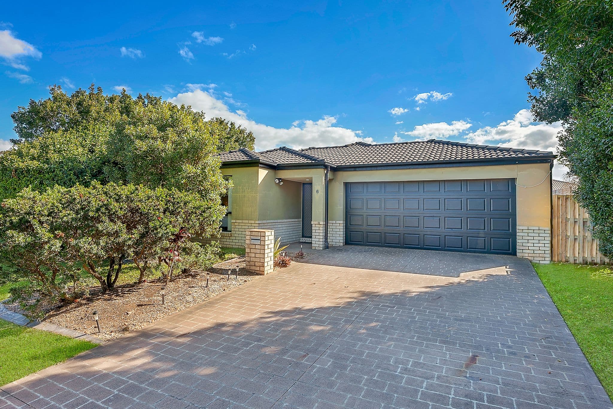 6 Waratah Court, Kallangur QLD 4503, Kallangur - Image 1