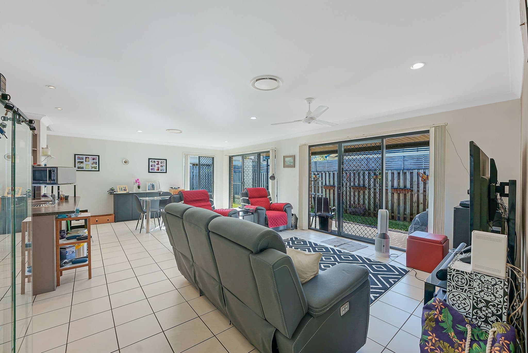 6 Waratah Court, Kallangur QLD 4503, Kallangur - Thumbnail 2
