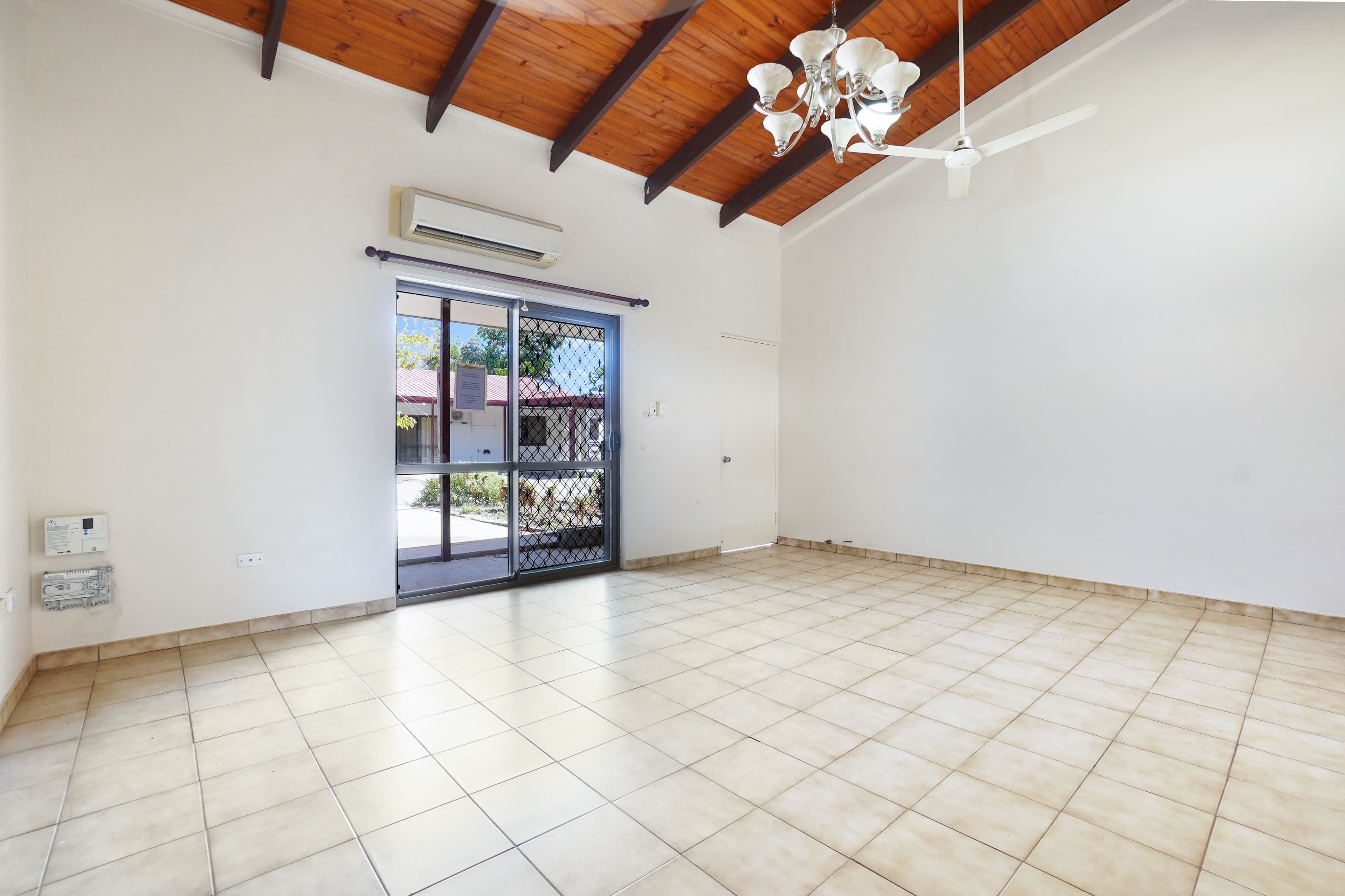 12 Donaldson Court, Karama NT 0812, Karama - Thumbnail 2