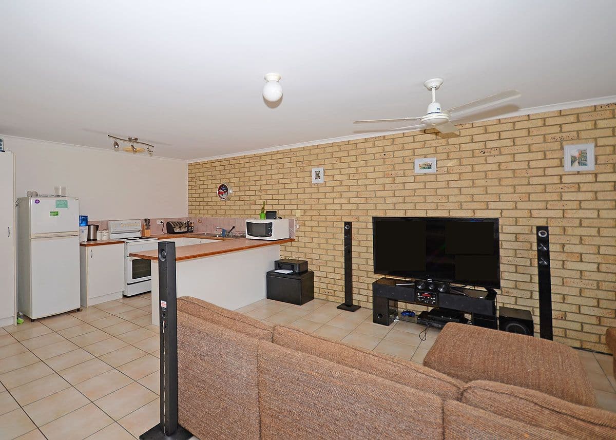 33 King Street, URANGAN QLD 4655, Urangan - Thumbnail 3