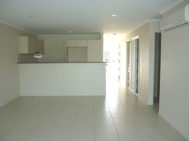 27 Rawson Street, Caloundra West QLD 4551, Caloundra West - Thumbnail 3