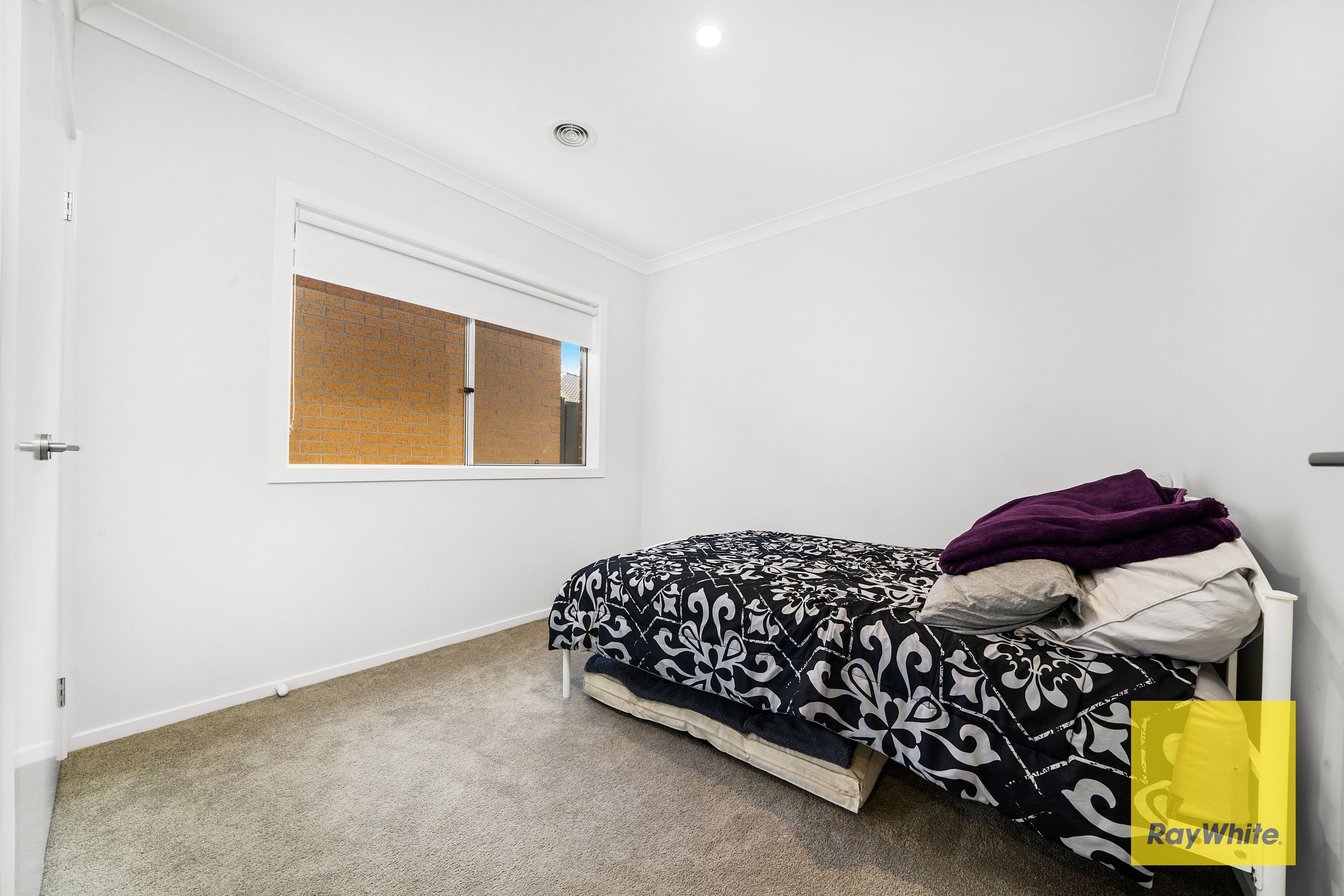 45 Westbury Avenue, Rockbank VIC 3335, Rockbank - Thumbnail 3