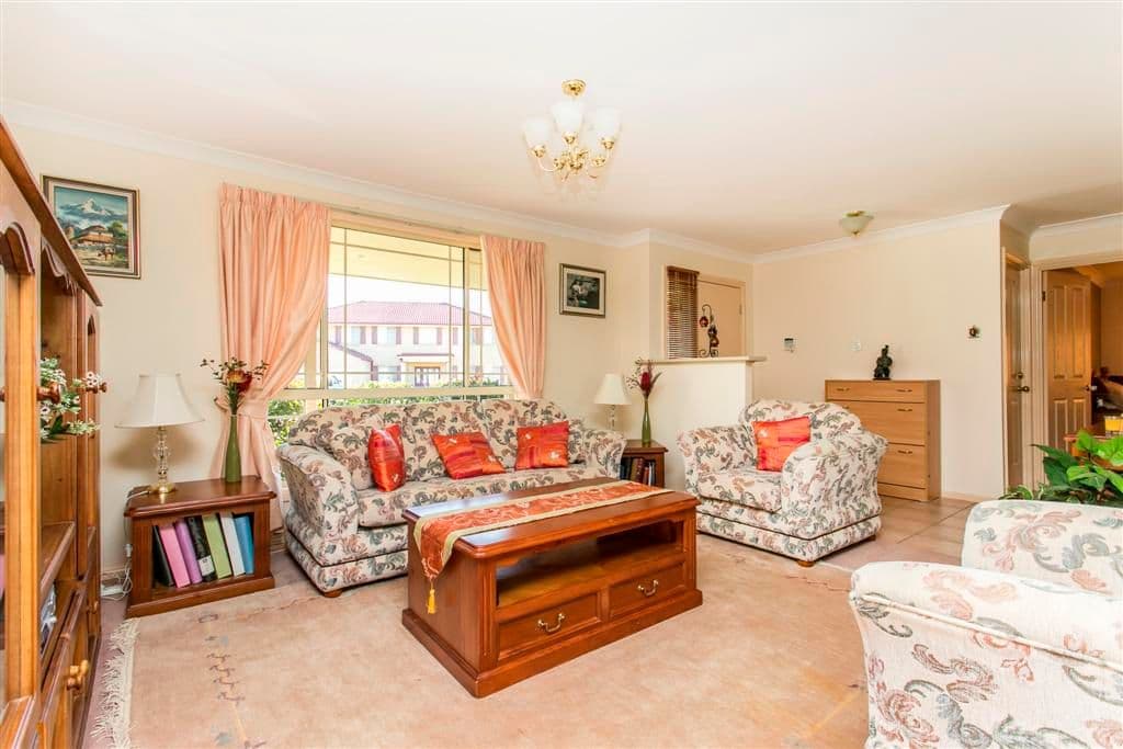 11 Butcherbird Place, GLENMORE PARK NSW 2745, Glenmore Park - Thumbnail 2