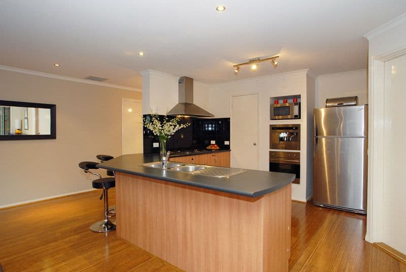 26  Affinity Close, MORDIALLOC VIC 3195, Mordialloc - Thumbnail 2