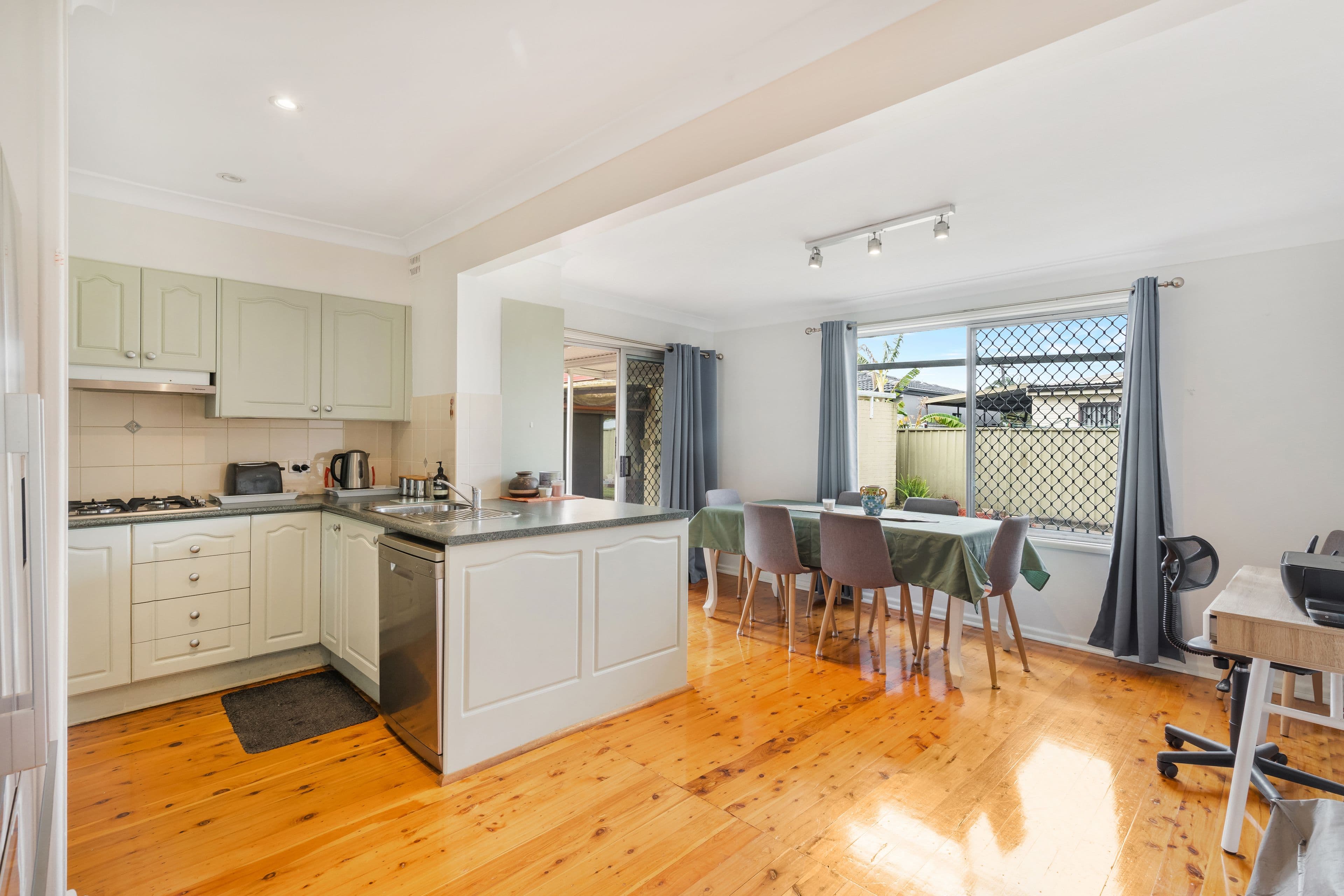 10 Tumbarumba Crescent, Heckenberg NSW 2168, Heckenberg - Thumbnail 6