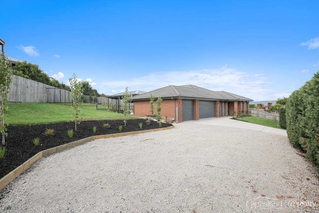 13 Bladen Street, Warragul, VIC, 3820, Warragul - Thumbnail 2