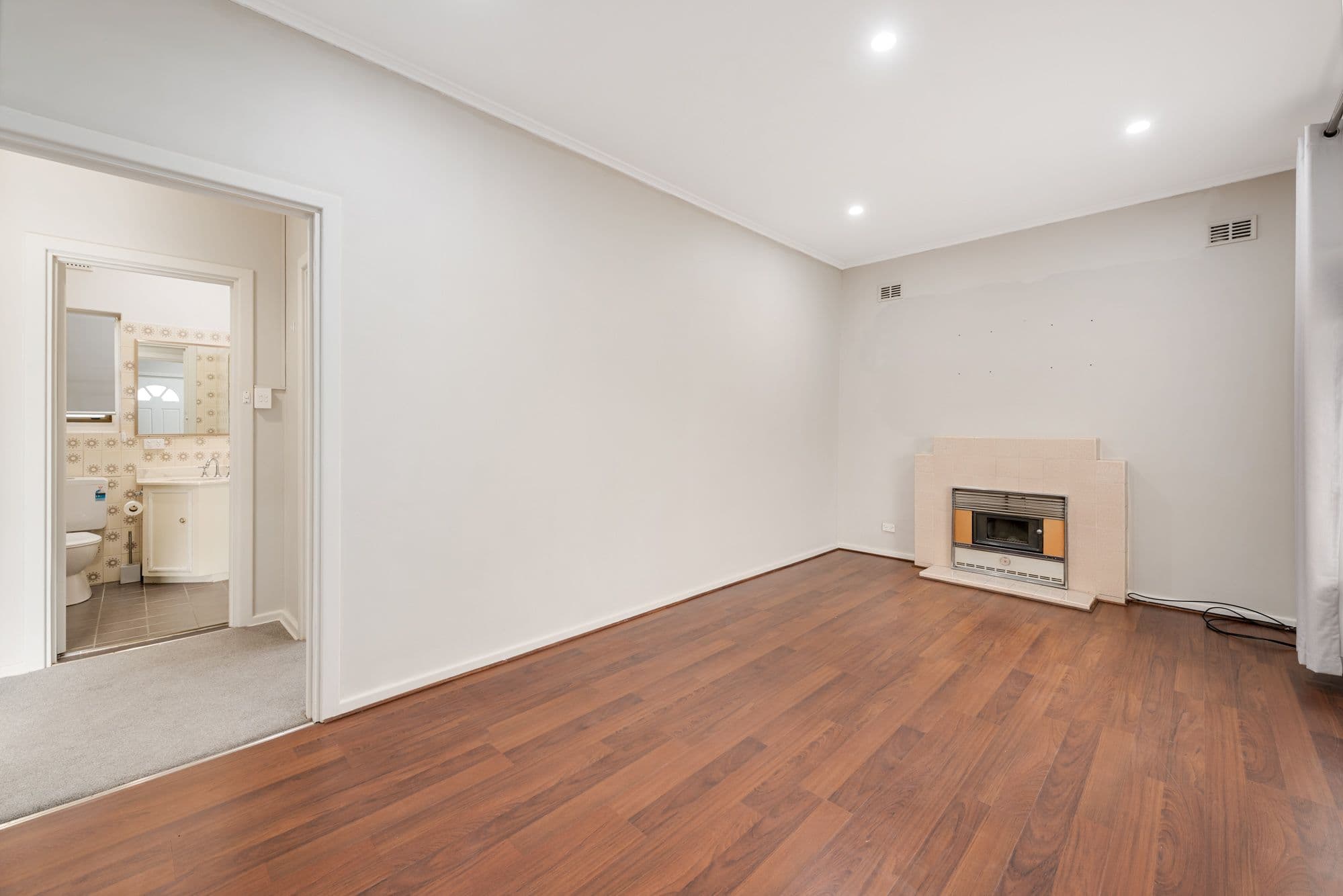128 Seacombe Road, Seacombe Heights SA 5047, Seacombe Heights - Thumbnail 4