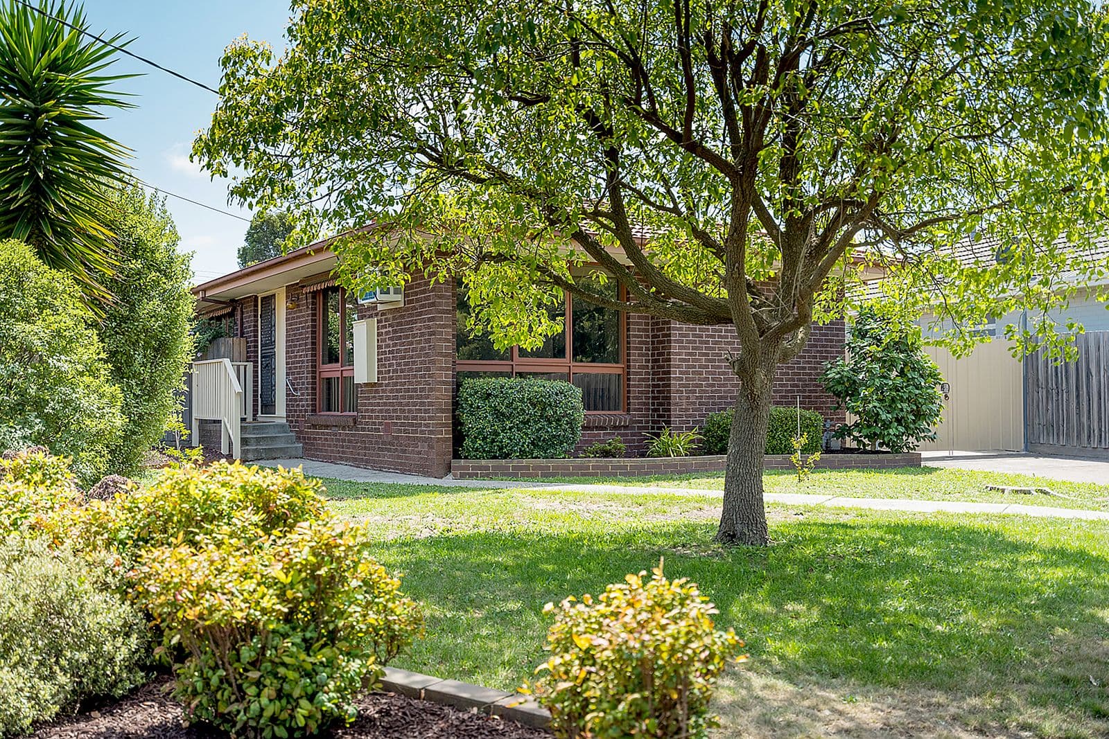 94 Dianne Avenue, Craigieburn VIC 3064, Craigieburn - Thumbnail 2