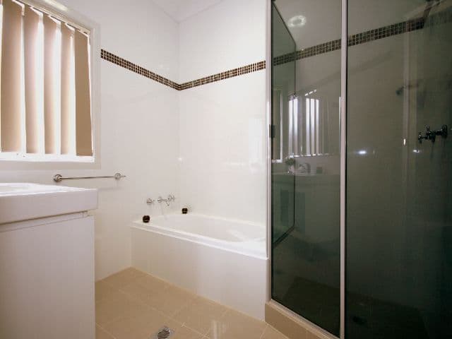 23 Rex Road, GEORGES HALL NSW 2198, Georges Hall - Thumbnail 4