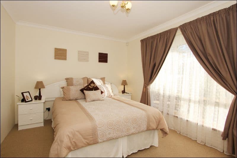 16 Virgilia Terrace, SOUTH LAKE WA 6164, South Lake - Thumbnail 2