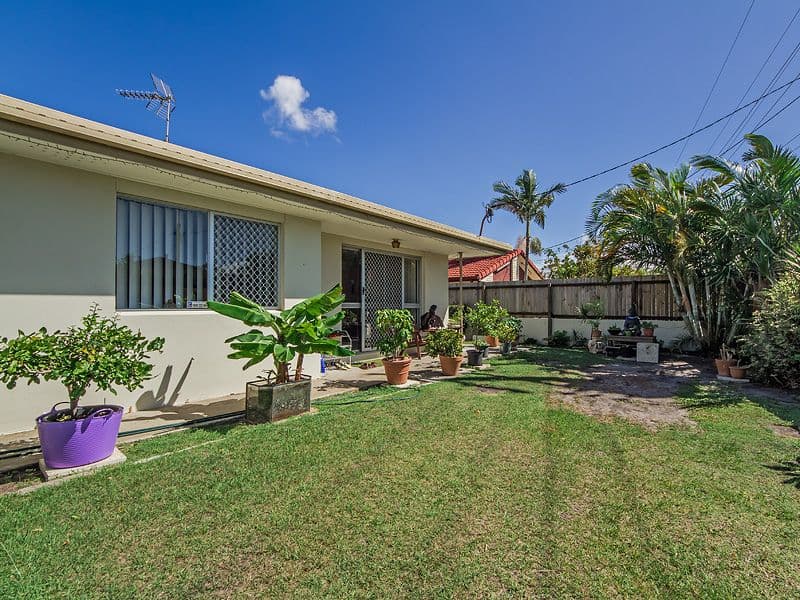 230 Bayview Street, RUNAWAY BAY QLD 4216, Runaway Bay - Thumbnail 2