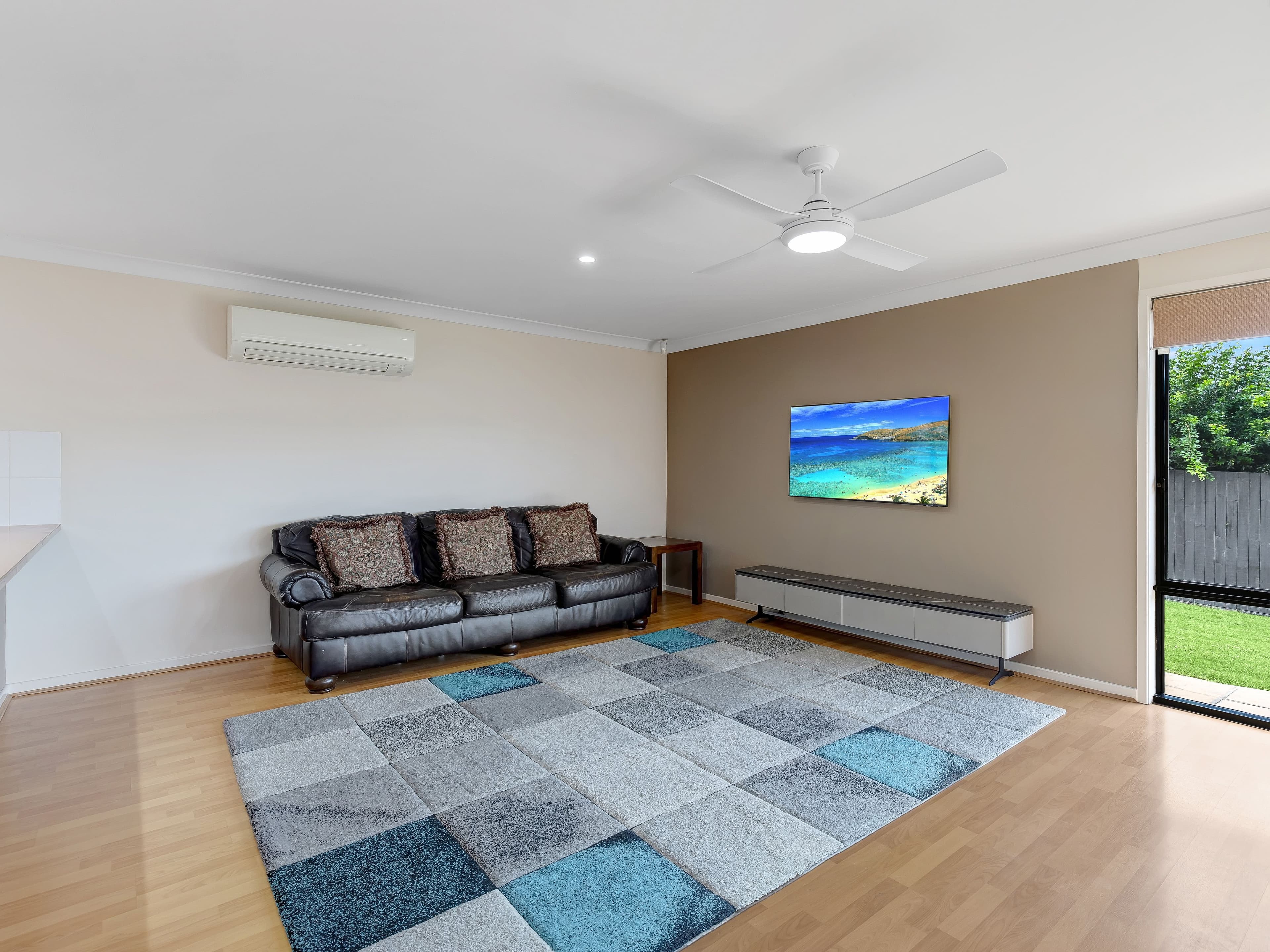 22 Vedders Drive, Heritage Park QLD 4118, Heritage Park - Thumbnail 4