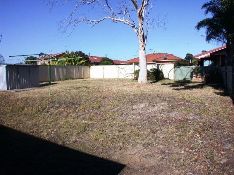 70 Goobarabah Avenue, LAKE HAVEN NSW 2263, Lake Haven - Thumbnail 3