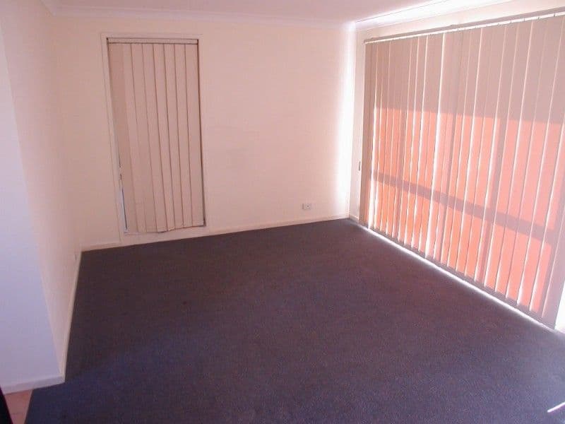 70 Goobarabah Avenue, LAKE HAVEN NSW 2263, Lake Haven - Thumbnail 4