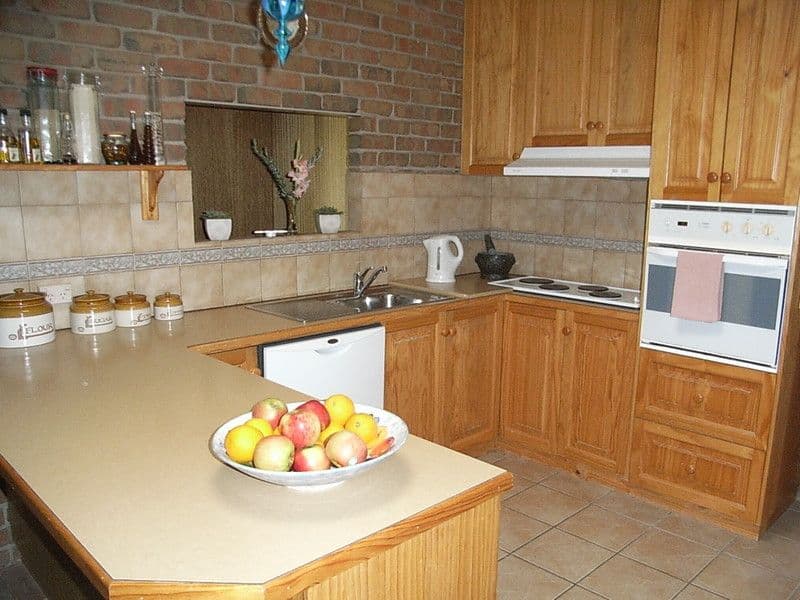 11 Snowden Street, ECHUCA VIC 3564, Echuca - Thumbnail 2