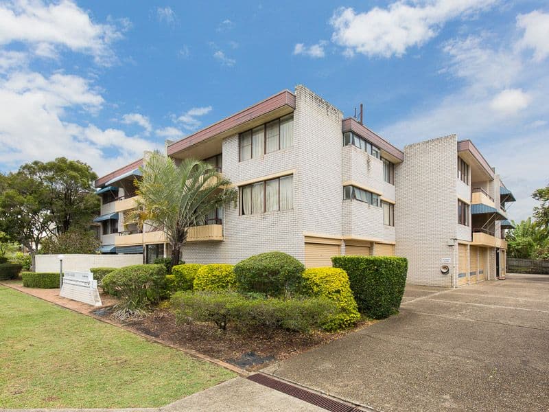 11 Shottery Street, Yeronga QLD 4104, Yeronga - Thumbnail 2