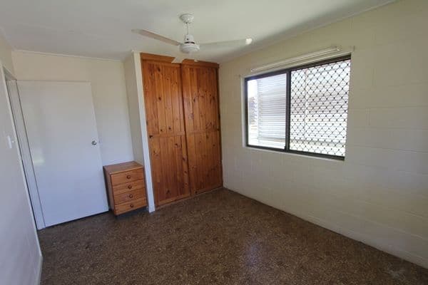 8 Tracey Street, BALGAL BEACH QLD 4816, Balgal Beach - Thumbnail 5