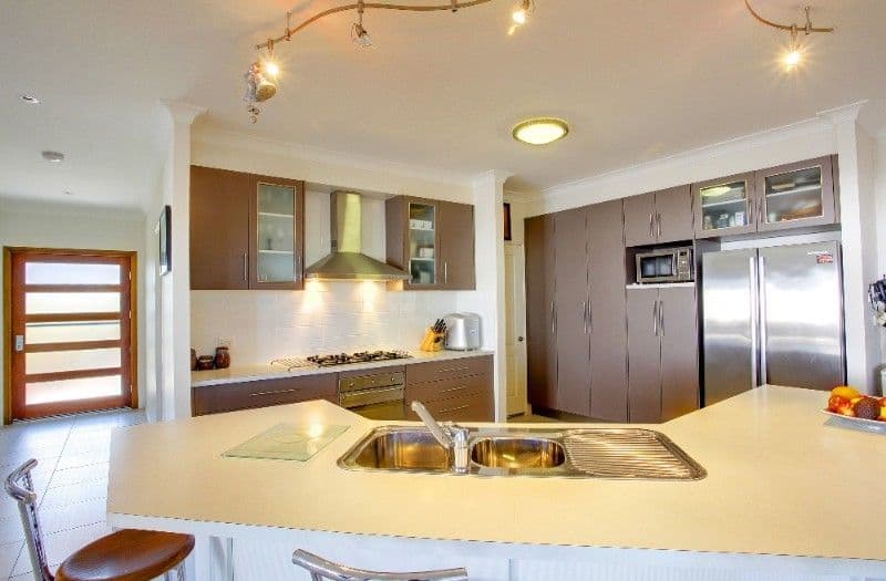 16 Helvellyn Street, BUSHLAND BEACH QLD 4818, Bushland Beach - Thumbnail 2