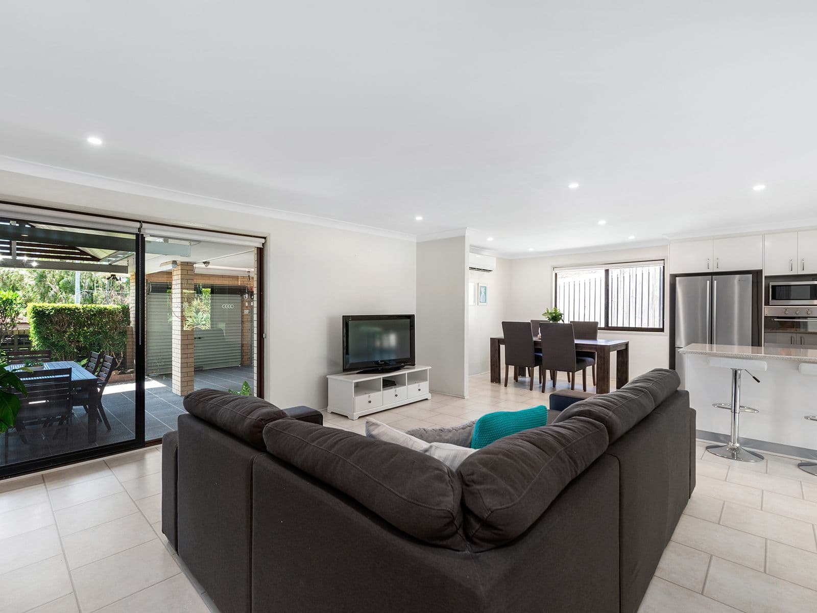 14 Longford Street, Everton Hills QLD 4053, Everton Hills - Thumbnail 5