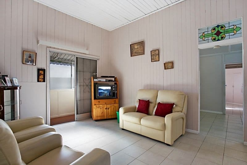 84 Thomas Street, SHERWOOD QLD 4075, Sherwood - Thumbnail 3