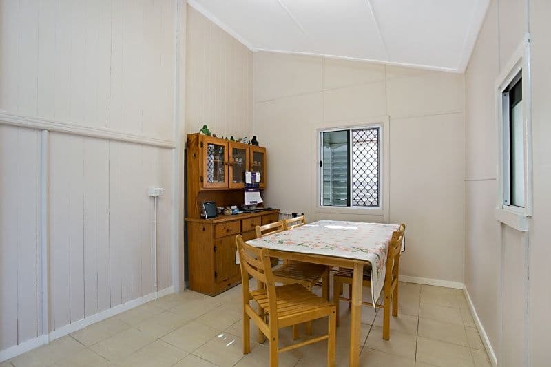 84 Thomas Street, SHERWOOD QLD 4075, Sherwood - Thumbnail 4
