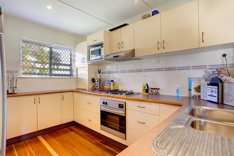 6 Nyora Street, CURRAJONG QLD 4812, Currajong - Thumbnail 3