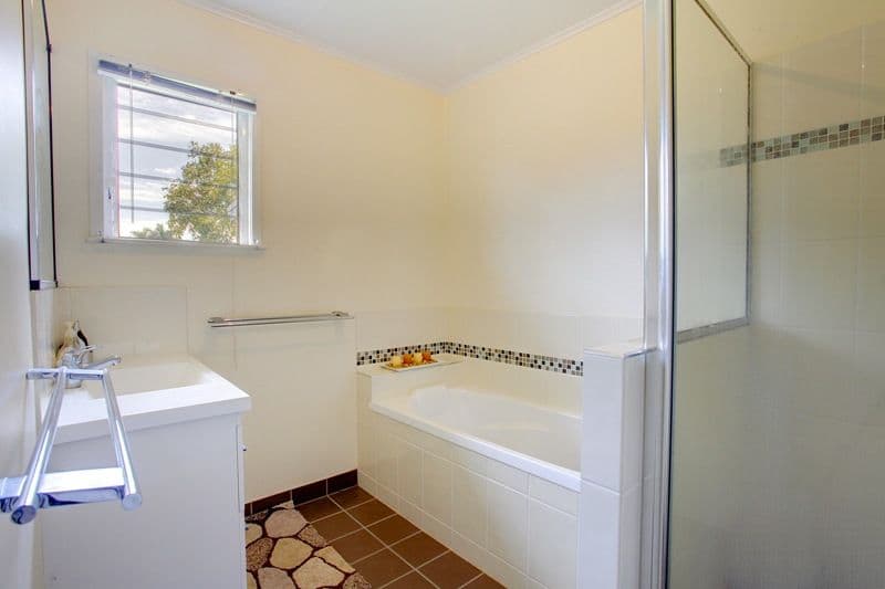 6 Nyora Street, CURRAJONG QLD 4812, Currajong - Thumbnail 5