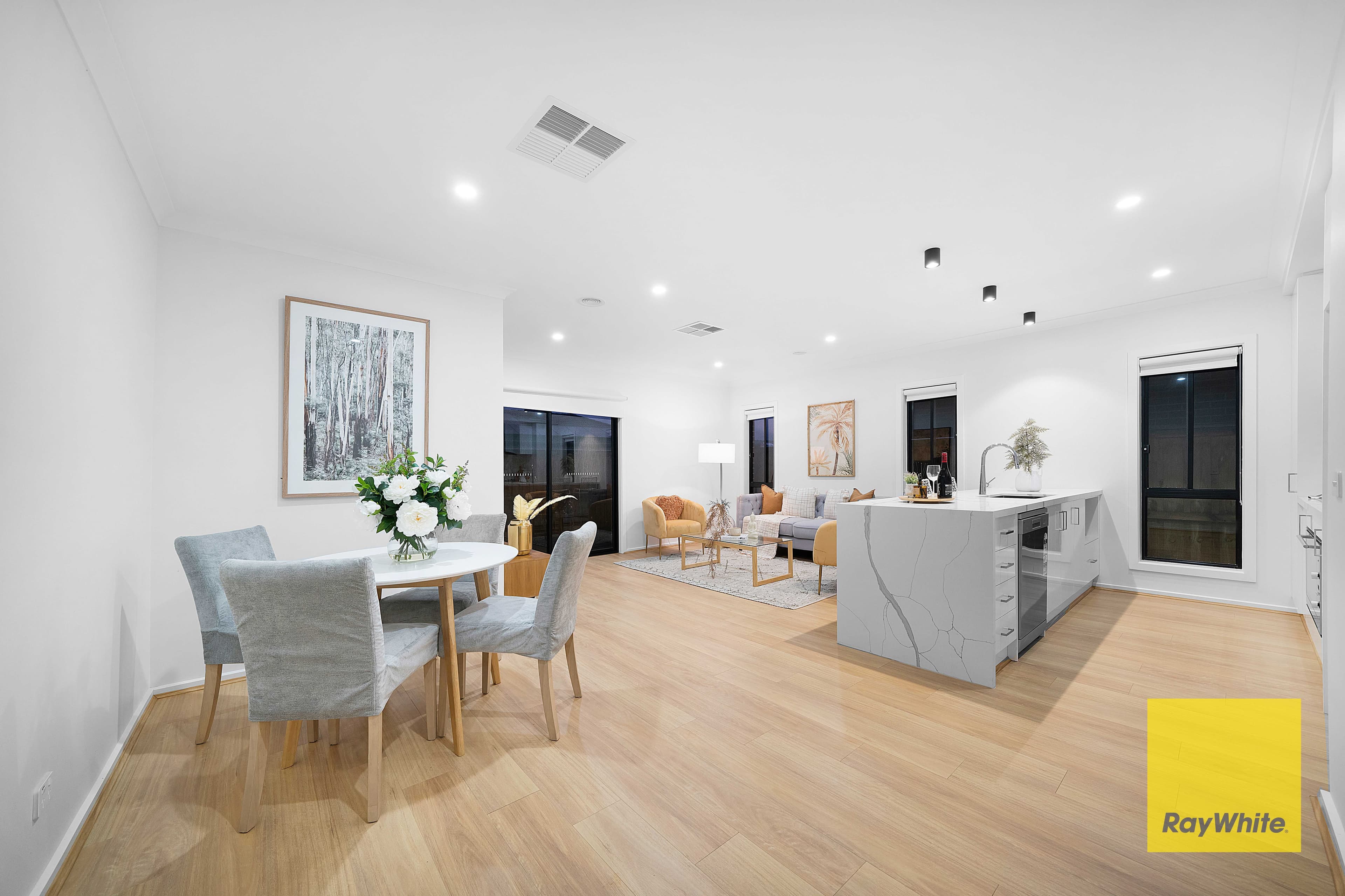 10 Bulbine Street, Tarneit VIC 3029, Tarneit - Thumbnail 2