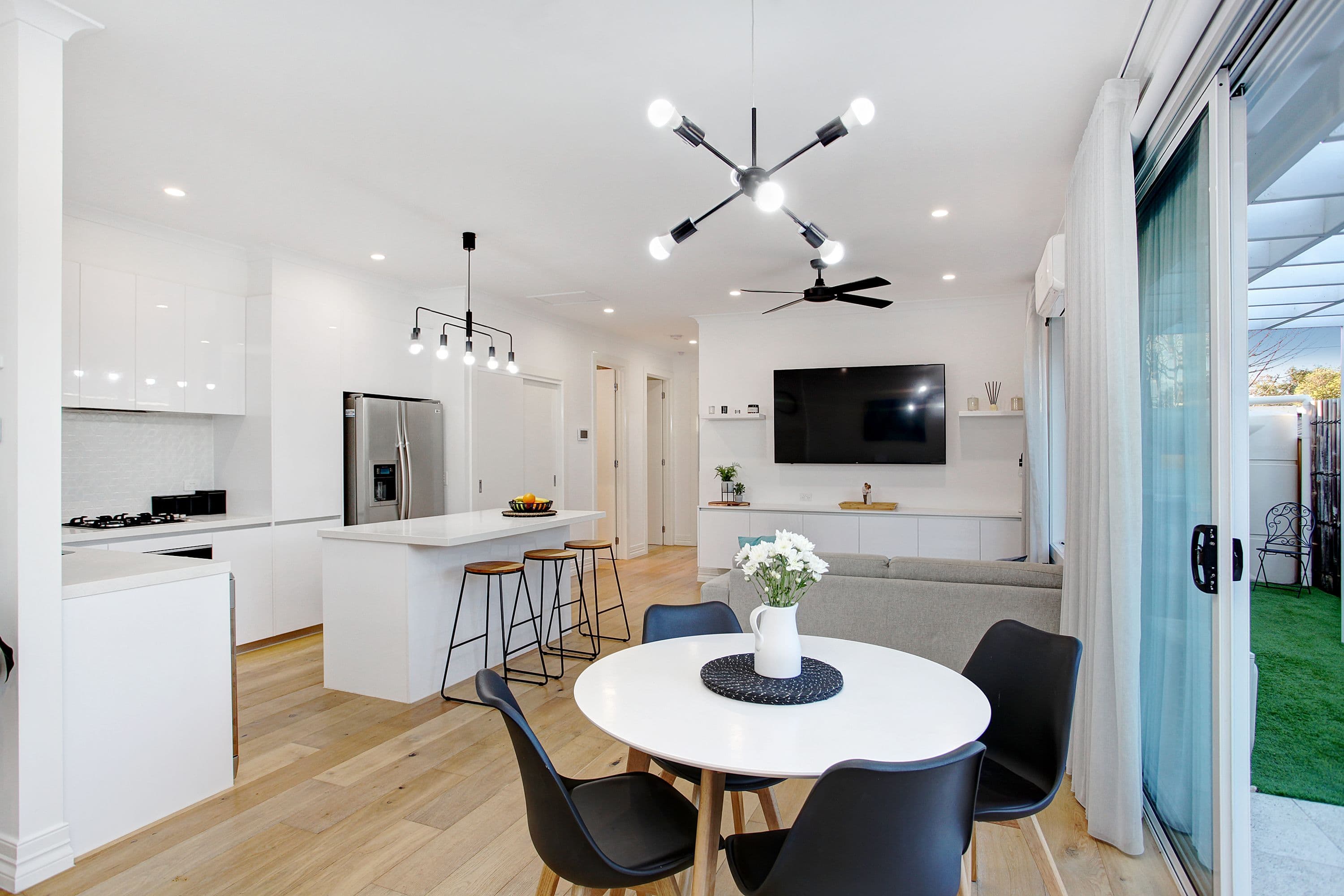 39 Victoria Street, Altona Meadows VIC 3028, Altona Meadows - Thumbnail 2