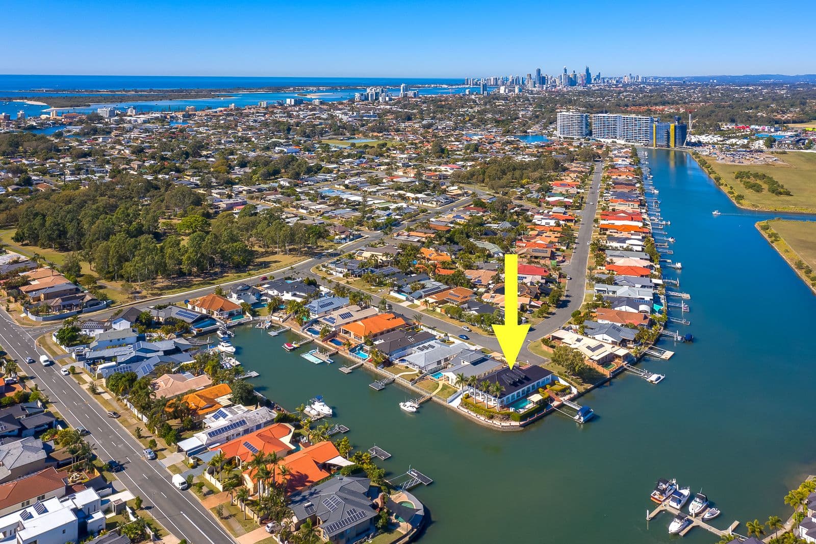 18 Grand Canal Way, Runaway Bay QLD 4216, Runaway Bay - Thumbnail 3
