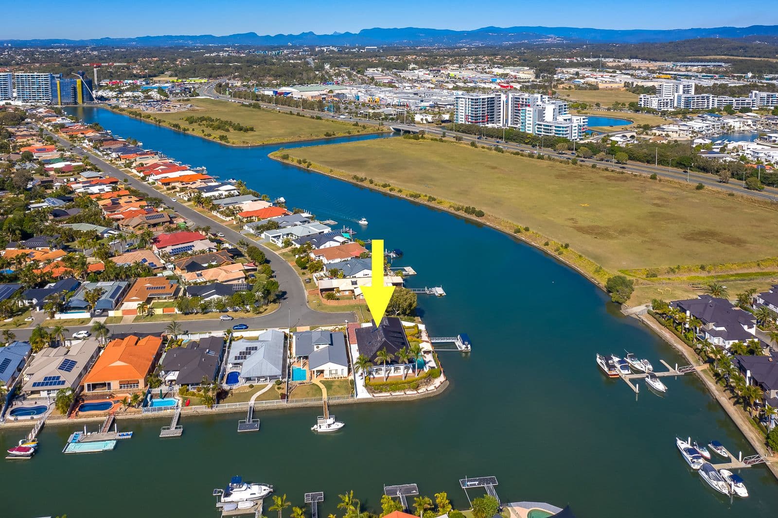 18 Grand Canal Way, Runaway Bay QLD 4216, Runaway Bay - Thumbnail 4