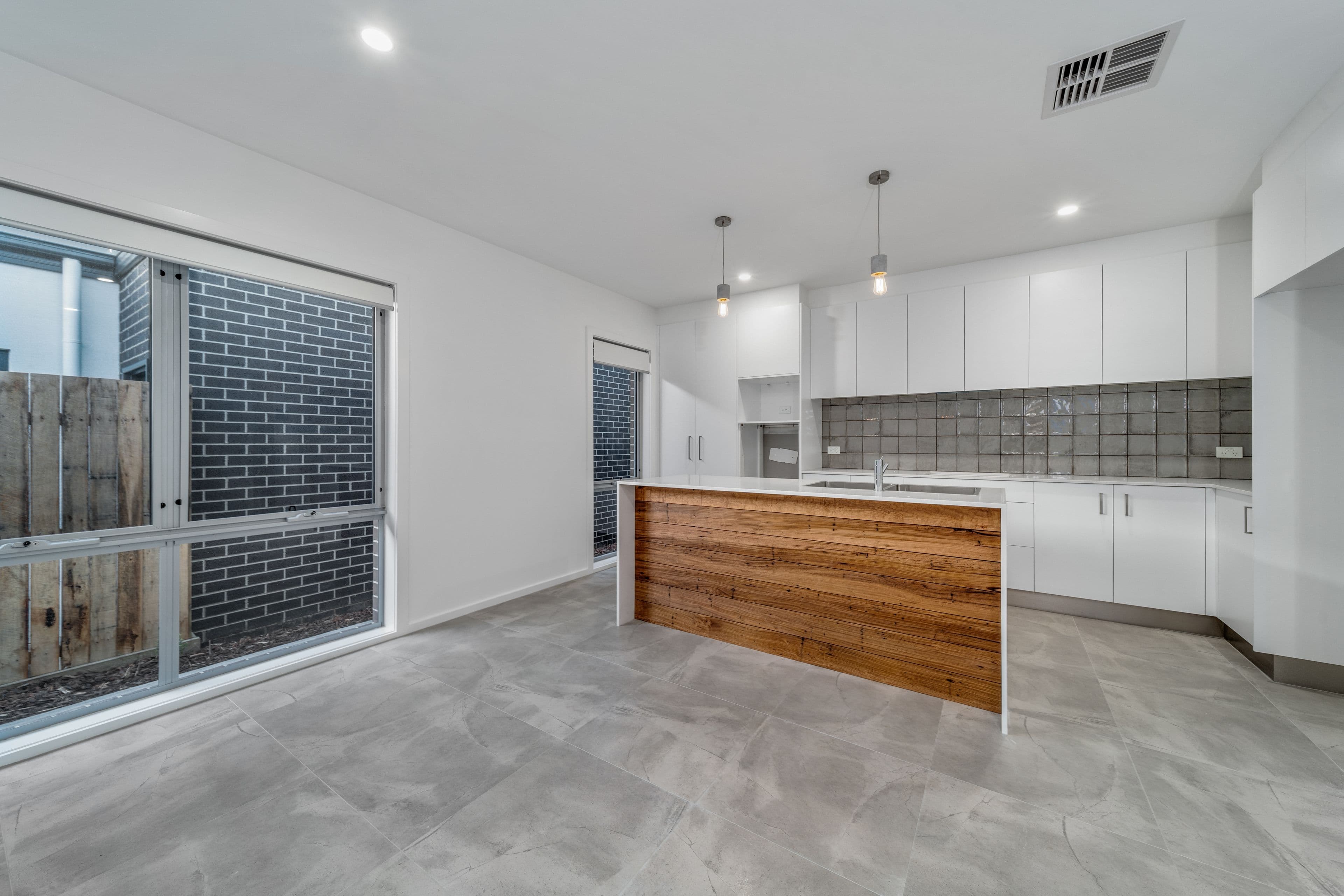 87 Lionel Rose Street, Holt ACT 2615, Holt - Thumbnail 2