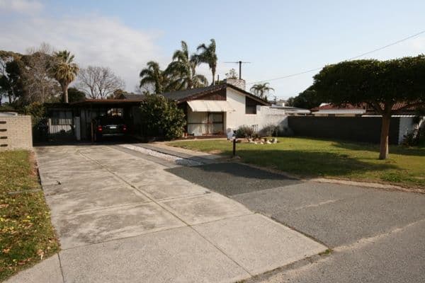 16 Pines Road, Cooroy, QLD, 4563, Cooroy - Thumbnail 2