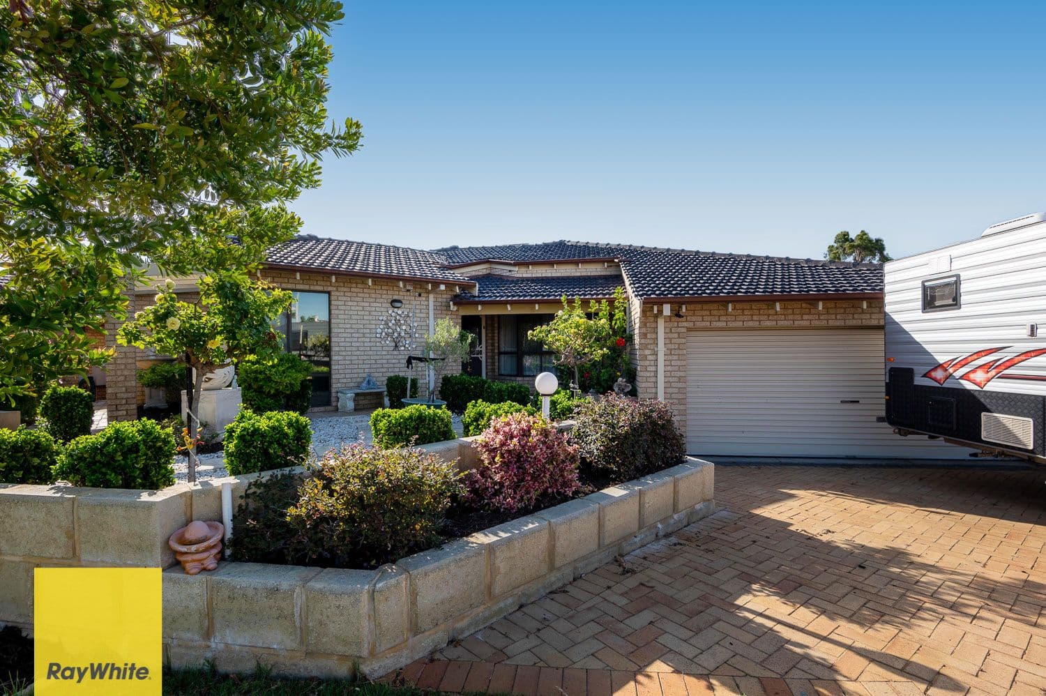 36 Hillcrest Road, Alexander Heights WA 6064, Alexander Heights - Thumbnail 2