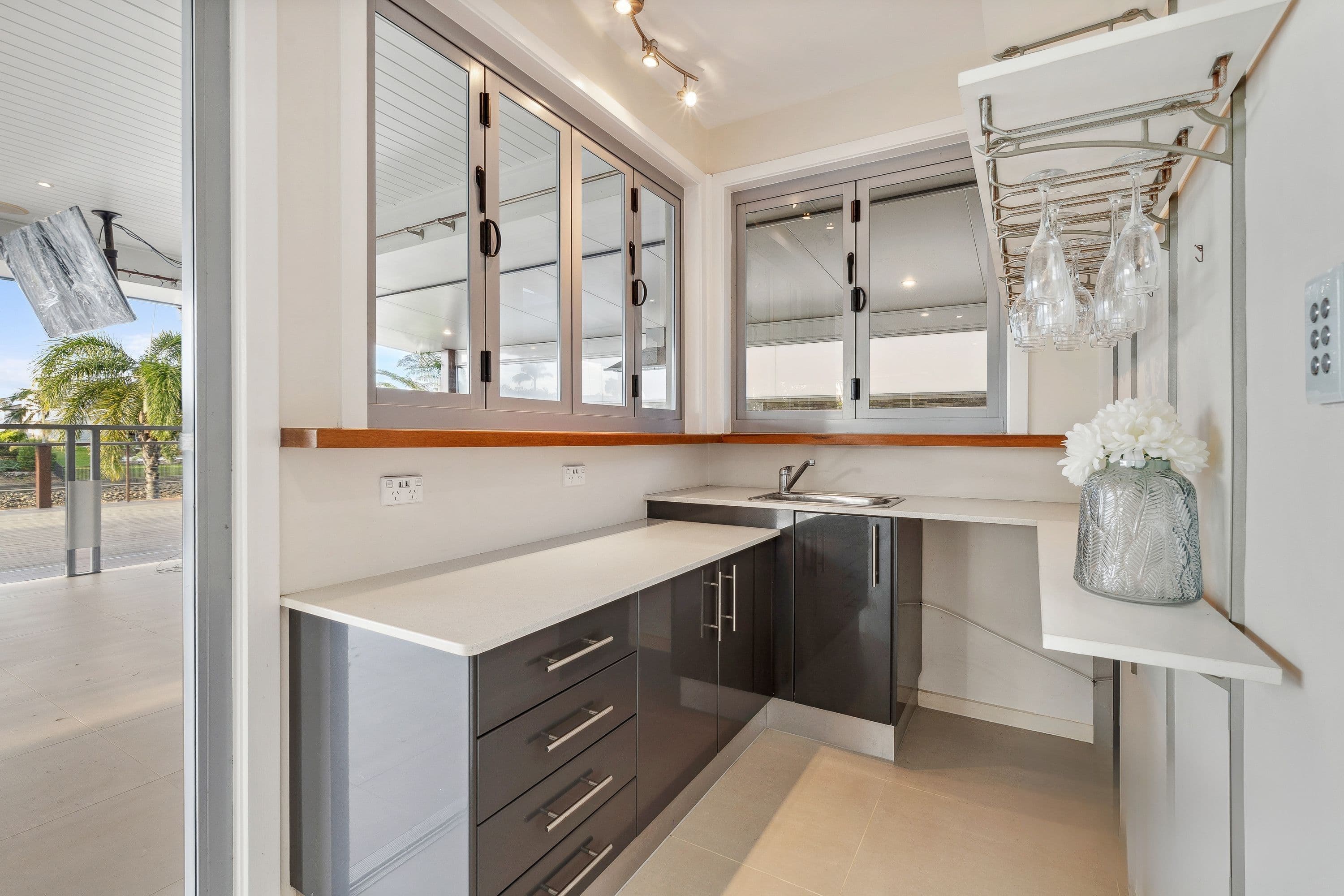 41 Ferrymans Court, Helensvale QLD 4212, Helensvale - Thumbnail 6