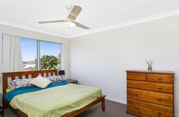 45 Hutton Avenue, Wynnum QLD 4178, Wynnum - Thumbnail 3