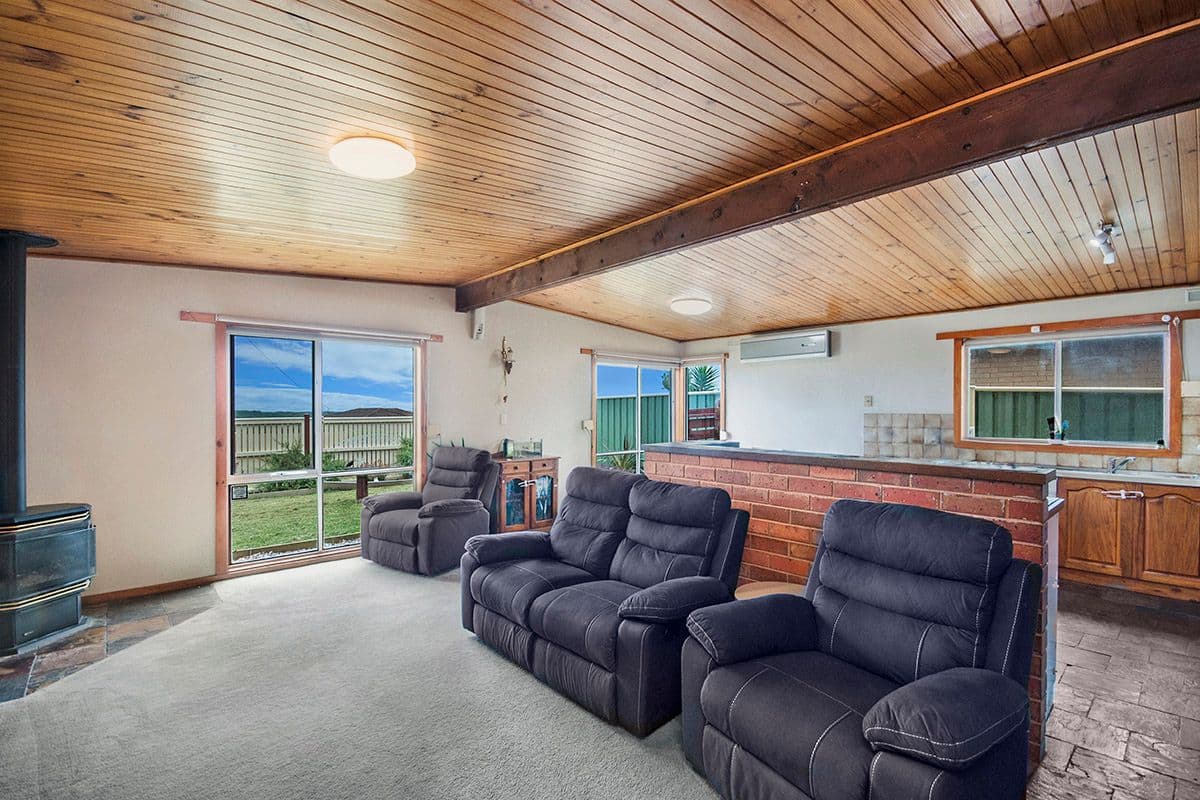 6 Granter Street, Warrnambool VIC 3280, Warrnambool - Thumbnail 2