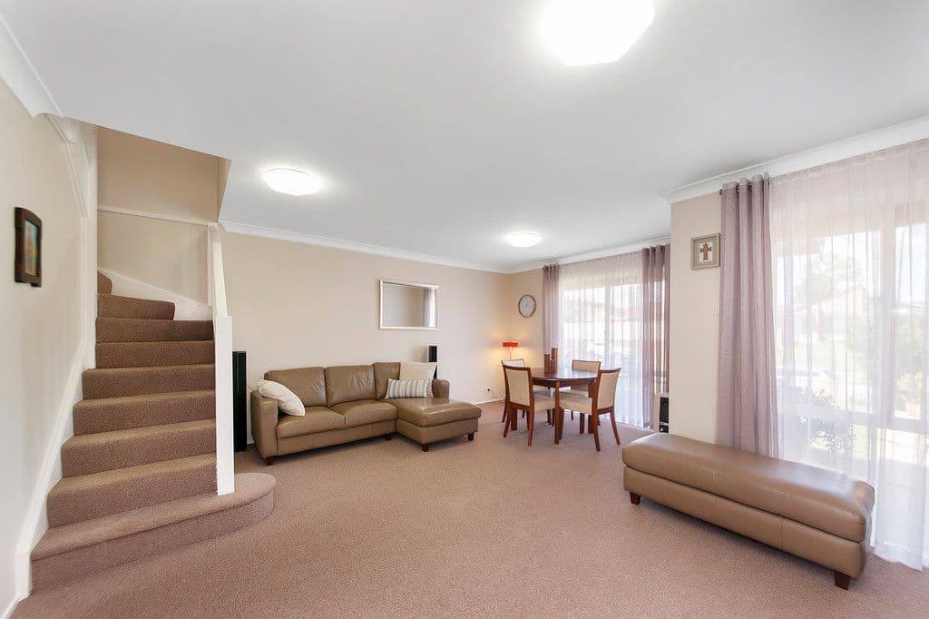76 Flinders Crescent, HINCHINBROOK NSW 2168, Hinchinbrook - Thumbnail 4