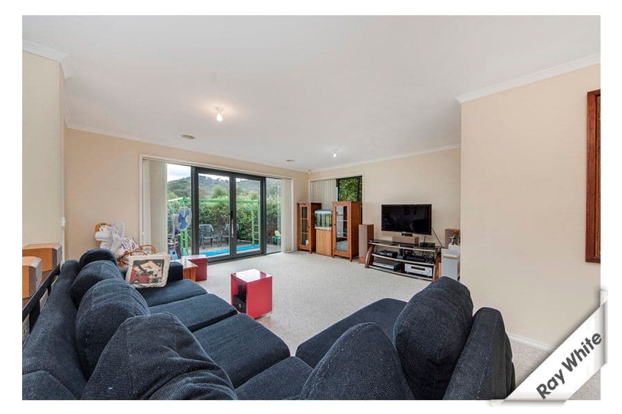 185 Halloran Drive, JERRABOMBERRA NSW 2619, Jerrabomberra - Thumbnail 2