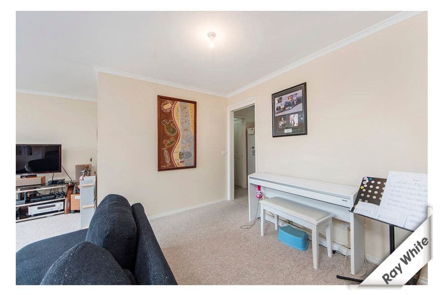 185 Halloran Drive, JERRABOMBERRA NSW 2619, Jerrabomberra - Thumbnail 3