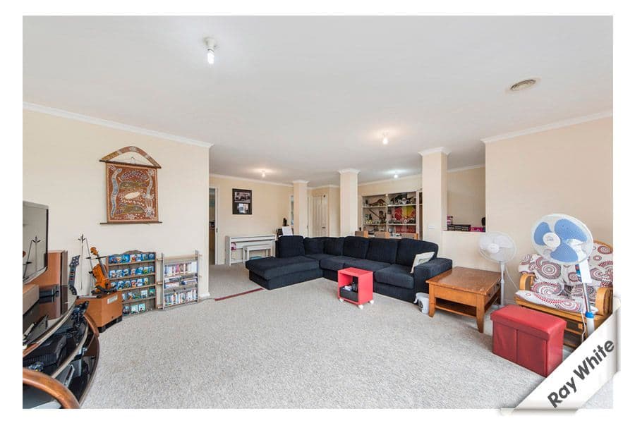 185 Halloran Drive, JERRABOMBERRA NSW 2619, Jerrabomberra - Thumbnail 4