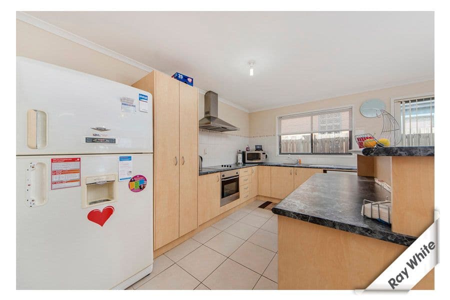 185 Halloran Drive, JERRABOMBERRA NSW 2619, Jerrabomberra - Thumbnail 5