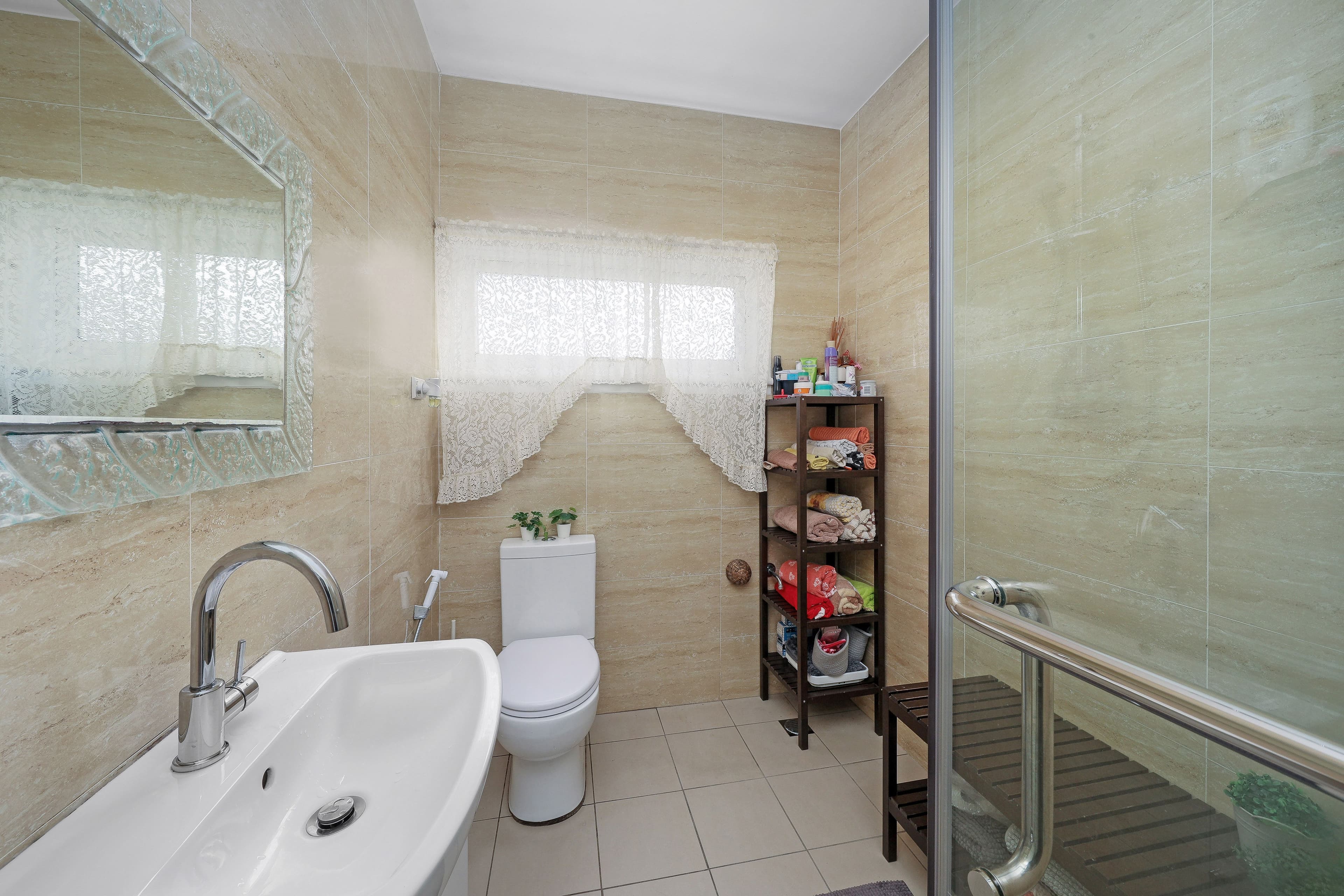 4 Pineview Avenue, Roselands NSW 2196, Roselands - Thumbnail 6