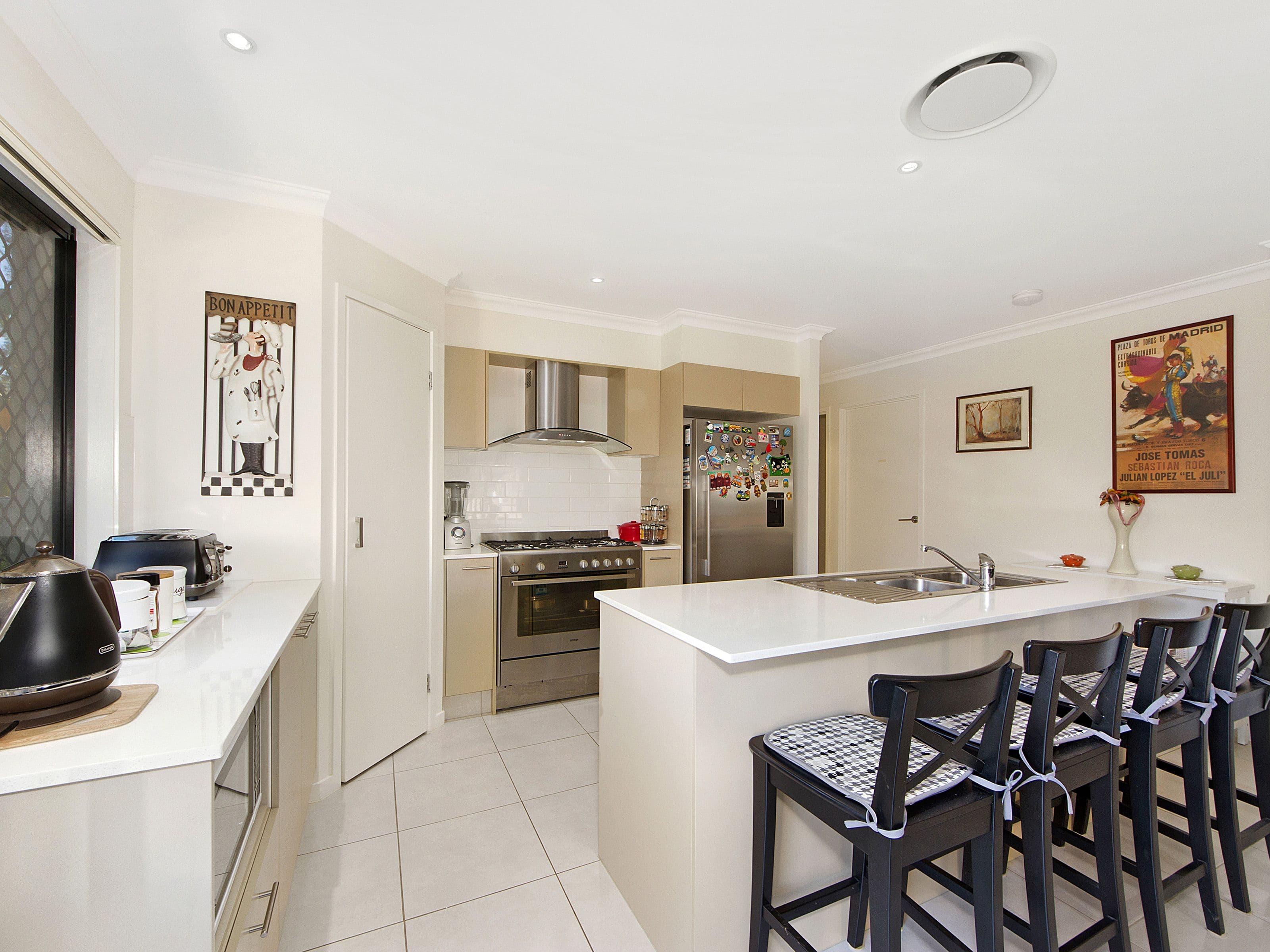 16 Gullwing Drive, Upper Coomera QLD 4209, Upper Coomera - Thumbnail 2