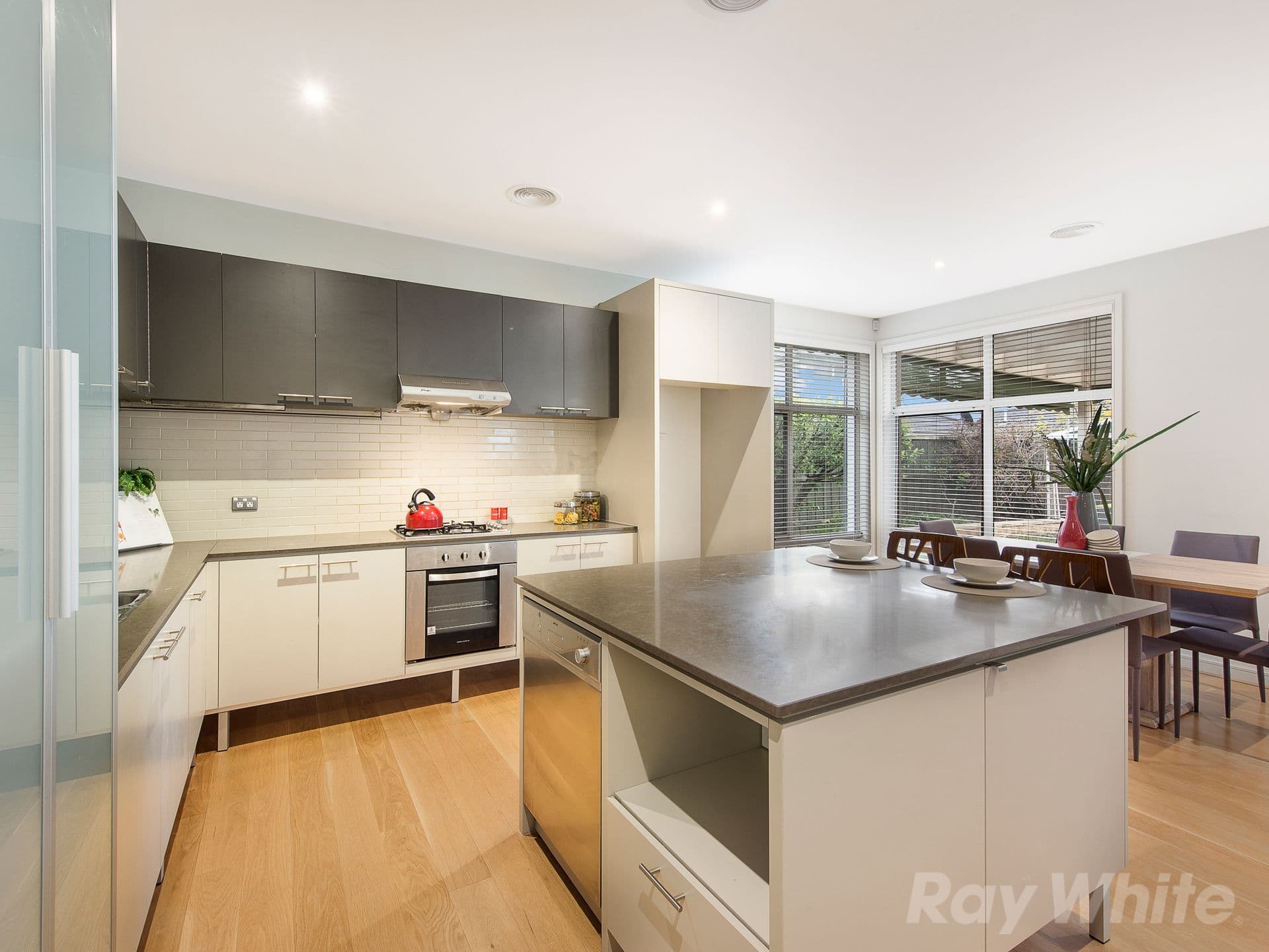 111 Stadium Circuit, Mulgrave VIC 3170, Mulgrave - Thumbnail 3