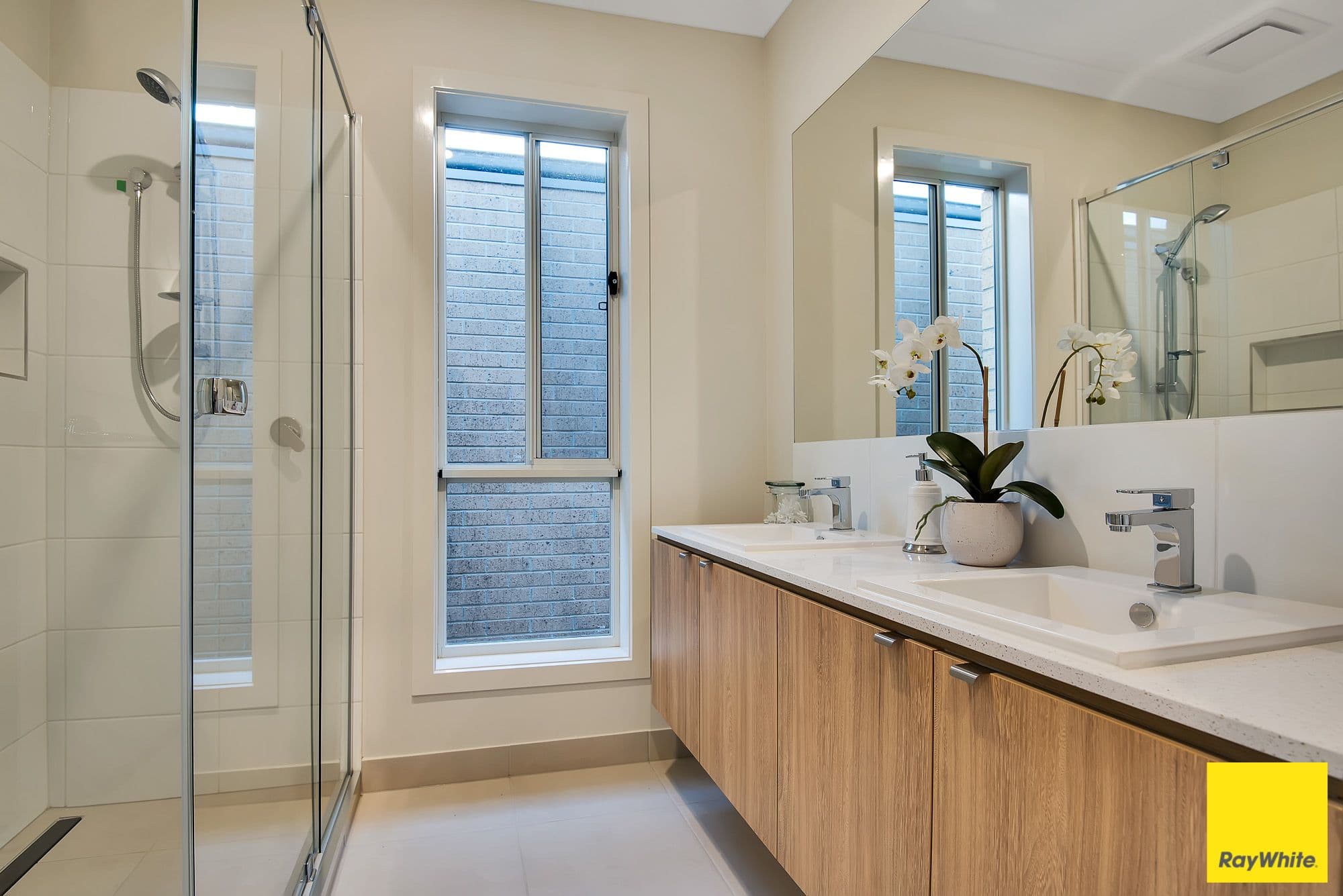 5 Nutmeg Avenue, Mickleham VIC 3064, Mickleham - Thumbnail 3
