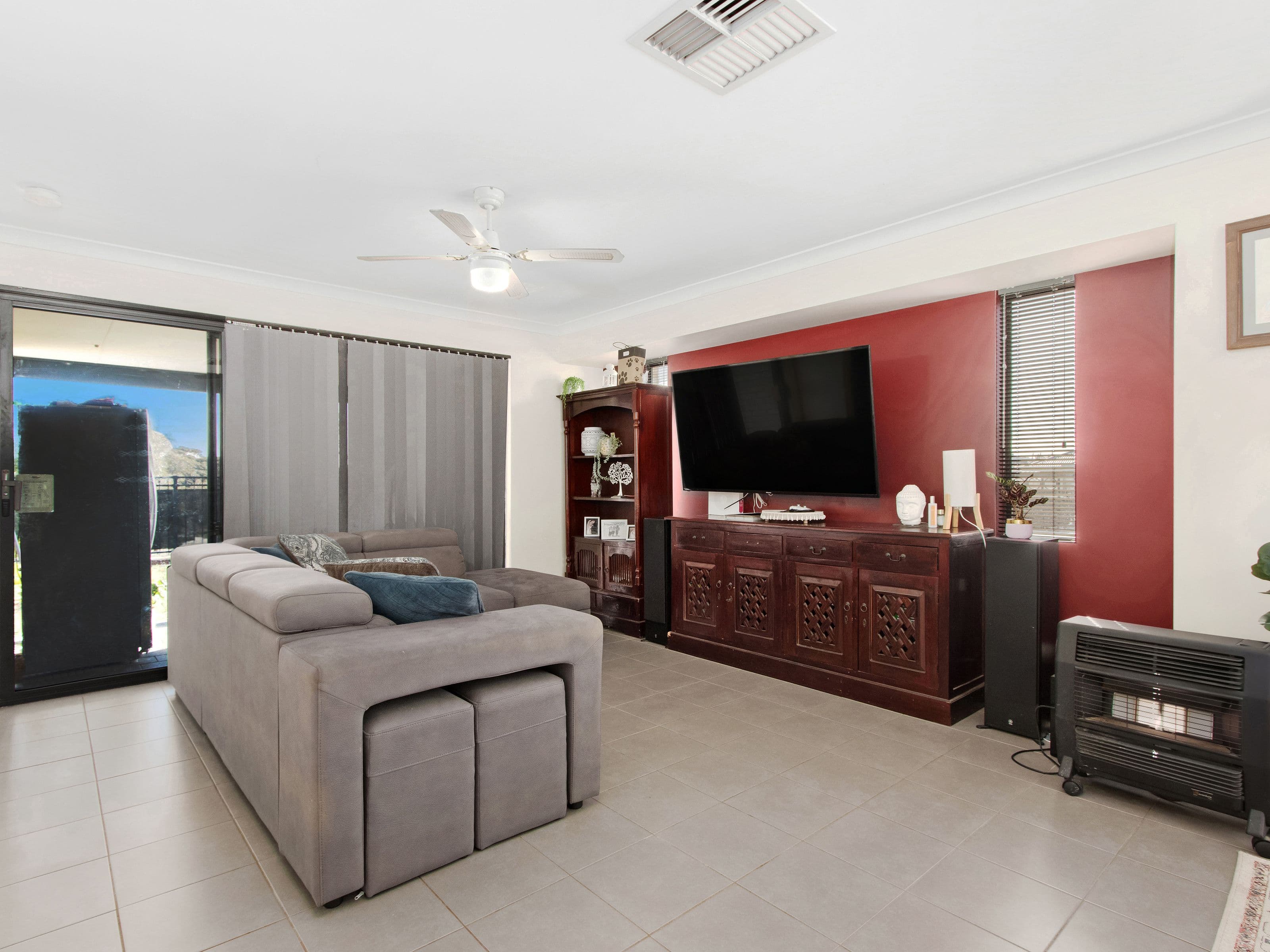 6 Parakeet Bend, Baldivis WA 6171, Baldivis - Thumbnail 3