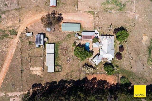 8 Brooks Road, Bywong - Thumbnail 3