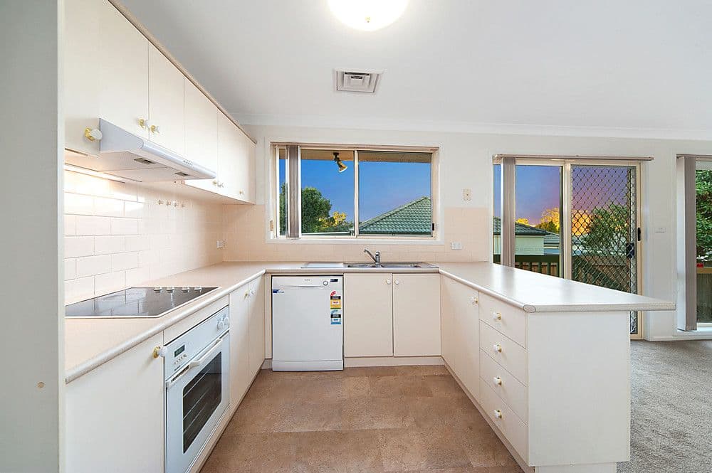 14 Wyldwood Crescent, Baulkham Hills - Thumbnail 2